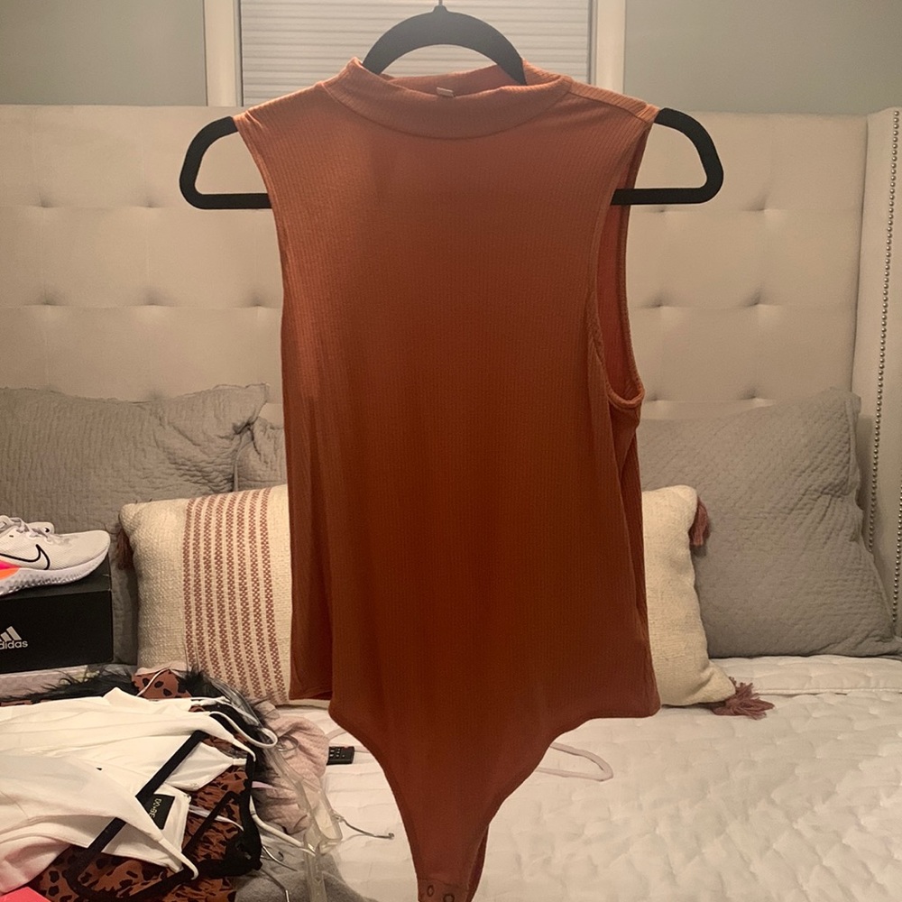 Express Turtleneck/ Sleeveless Bodysuit